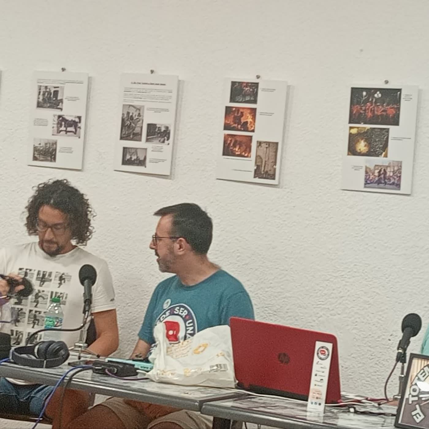 Directo en pod aqui estamos  Cuéntame una charla más hermosura
