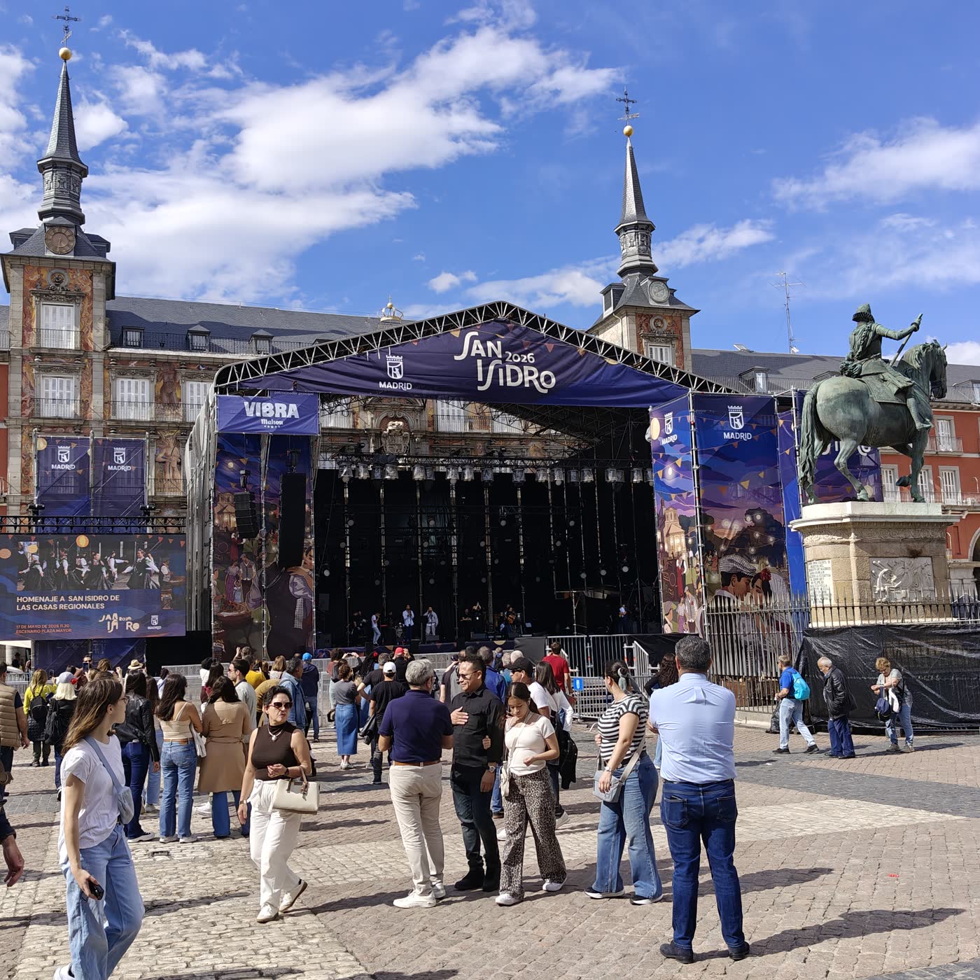 200. Ensayos en la Plaza Mayor episode artwork