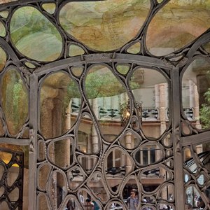 Living with Gaudí: documental
