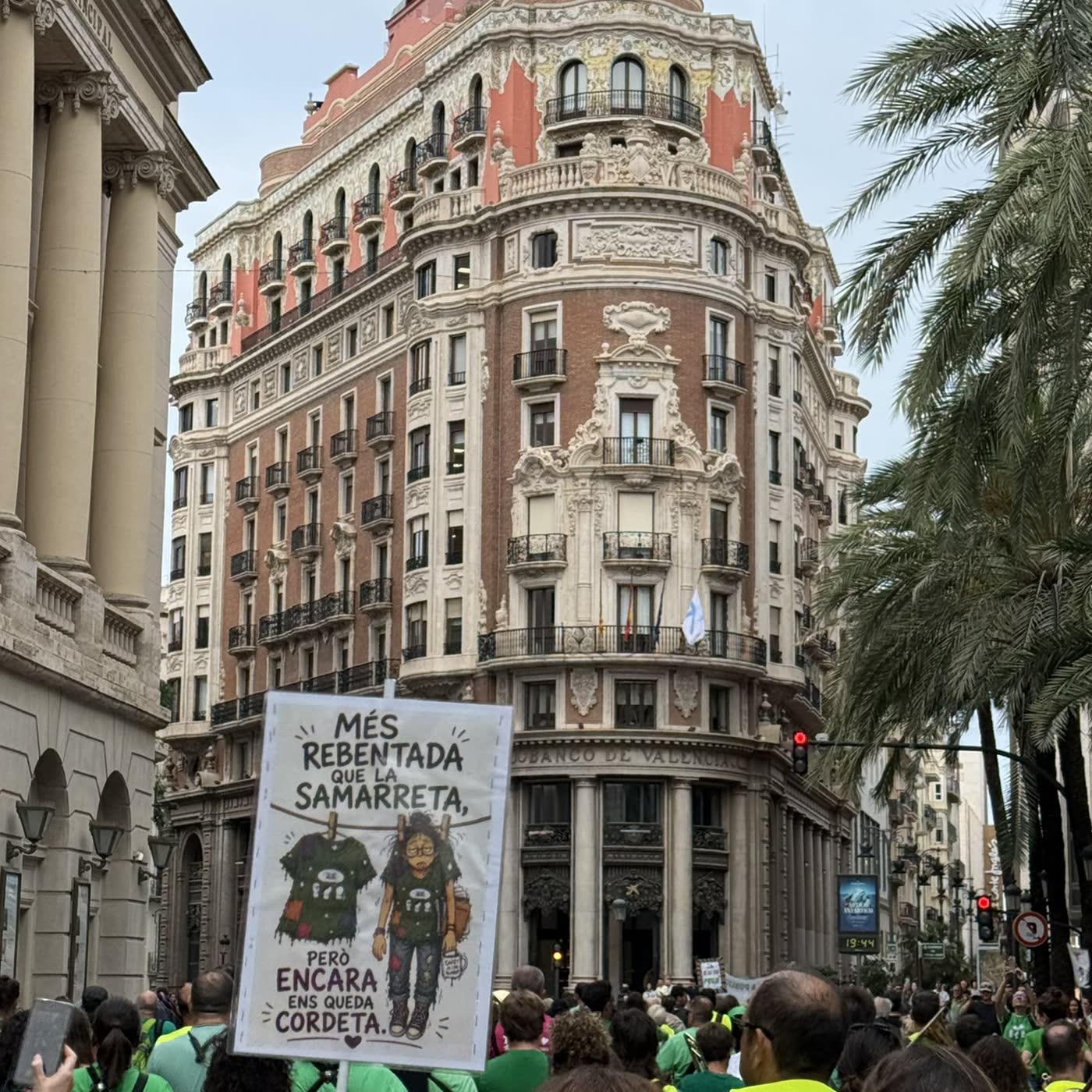 71. Manifestación de los profesores episode artwork