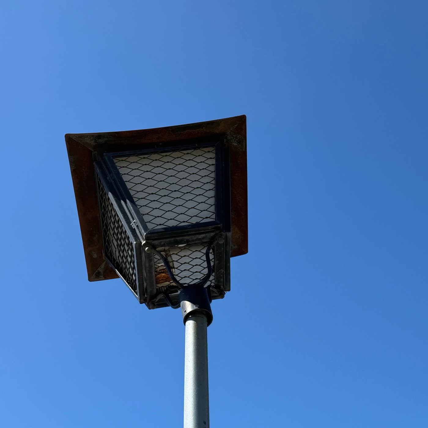 #010 - Lo de la farola que va a despegar